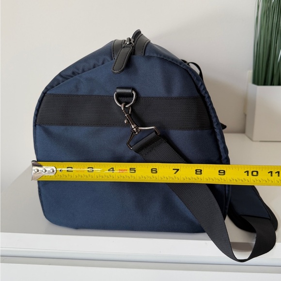 New Michael Kors Duffle Bag Gym Travel Blue 18*9 - Picture 9 of 12